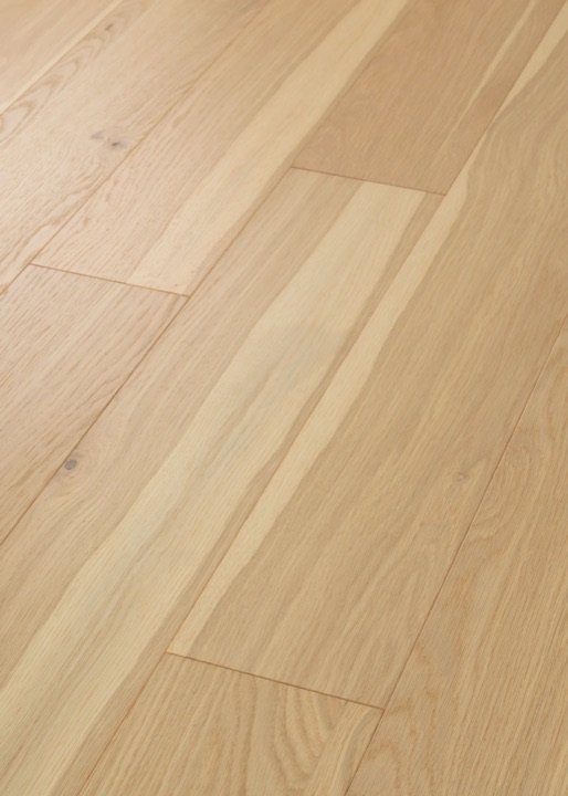 Shaw Liberty Oak &mdash; Eclectic &mdash; Popular Styles &middot; White Oak &mdash; mixed-tone character.