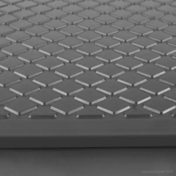 Roppe 30/31 Diamond rubber stair treads profile