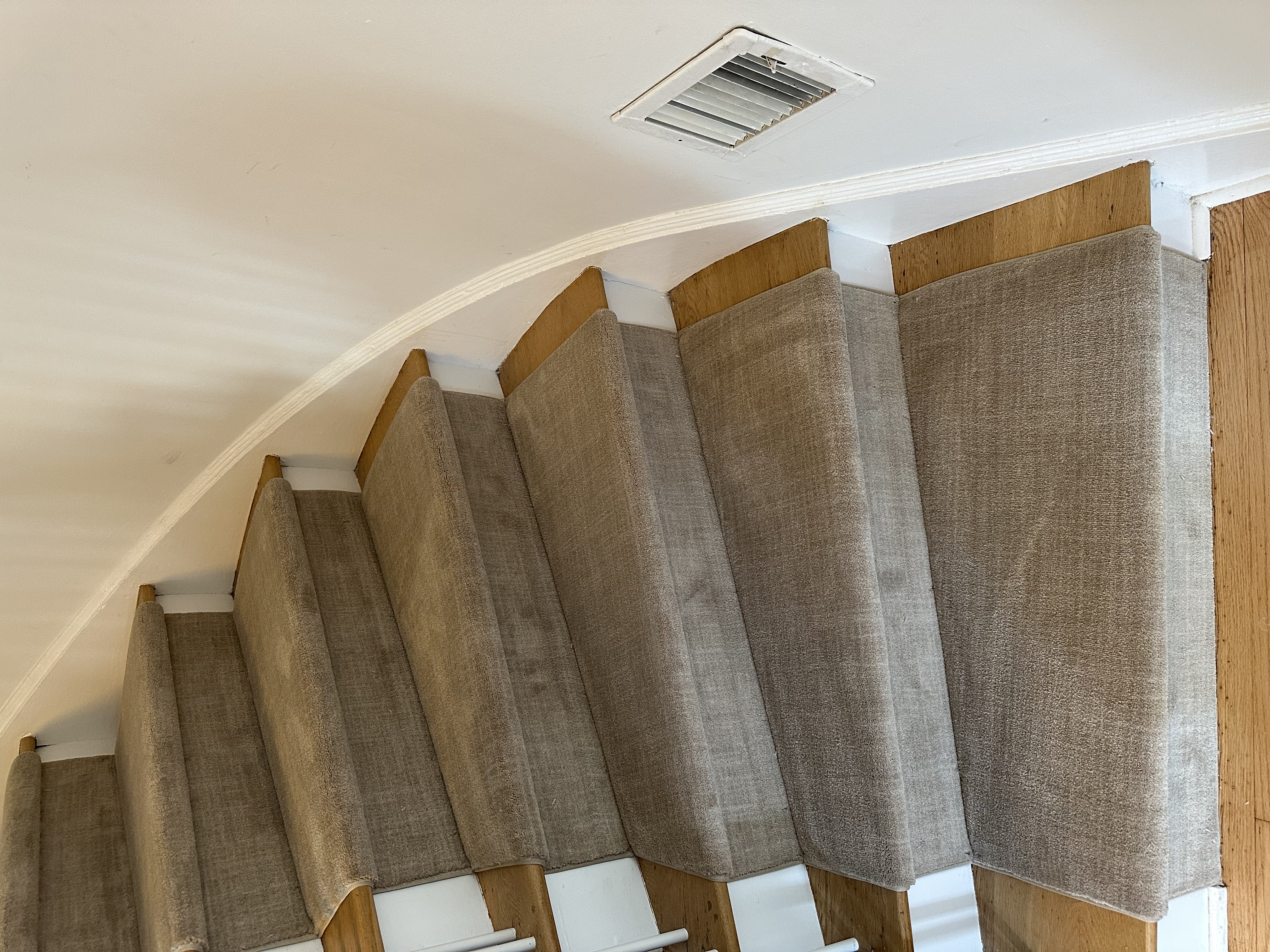 Custom carpet binding in NJ - example 16